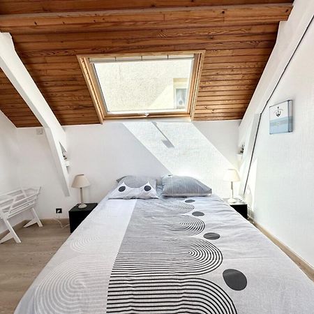 Maison De Pecheur Atypique Les Pieds Dans L'Eau Ploemeur Exterior photo